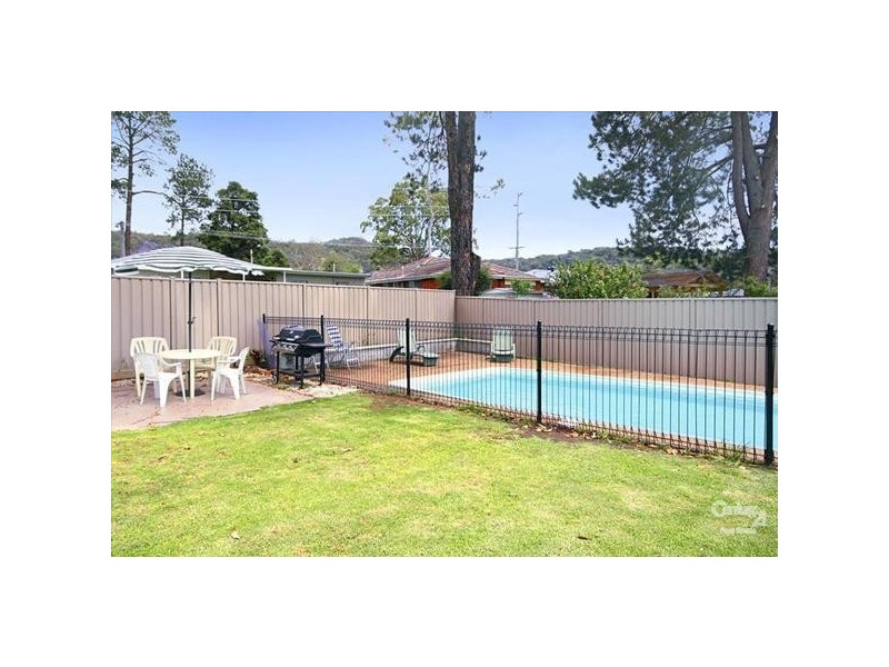 7 Bayline Drive, Point Clare NSW 2250