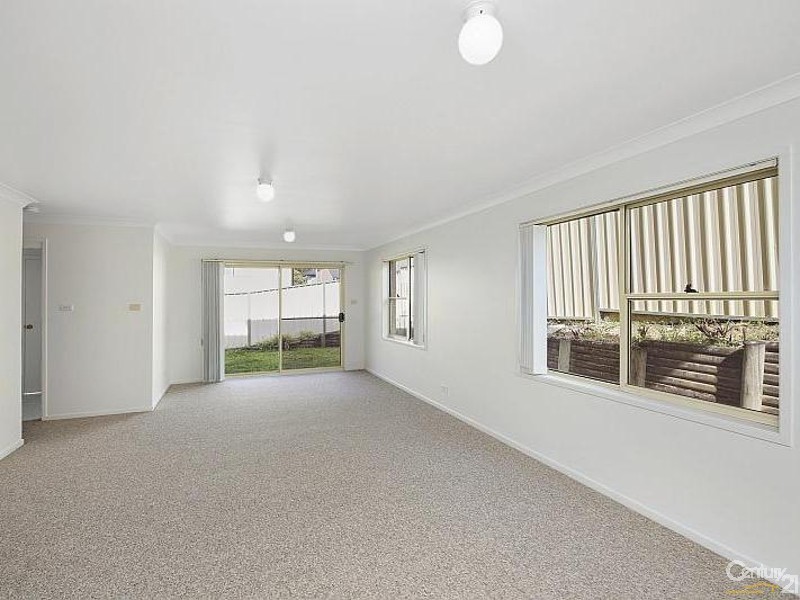 4/7 Jennie Cox Close, Erina NSW 2250