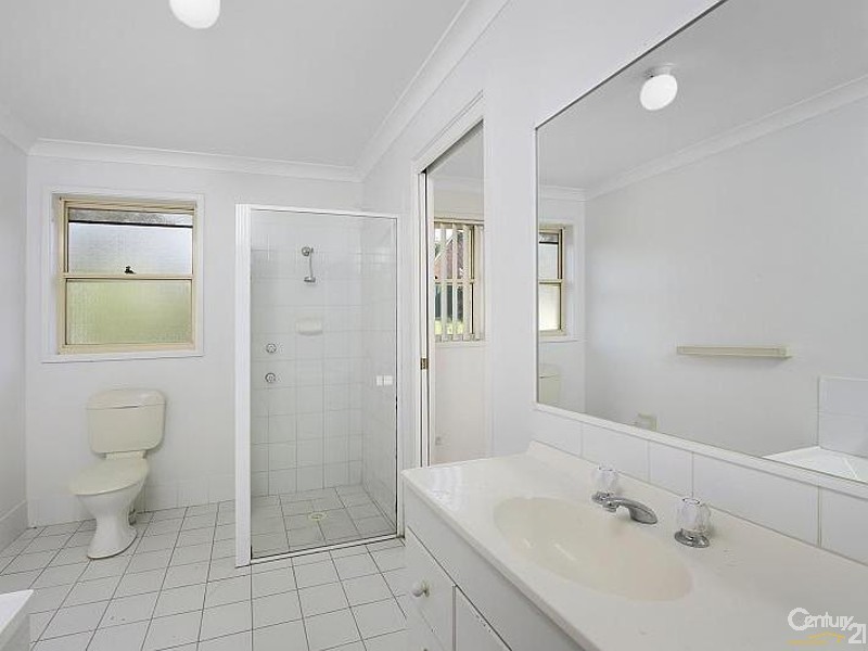 4/7 Jennie Cox Close, Erina NSW 2250