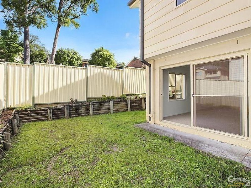 4/7 Jennie Cox Close, Erina NSW 2250