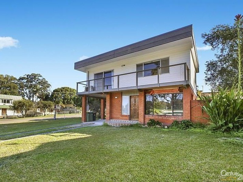 2 Grevillea Crescent, Berkeley Vale NSW 2261