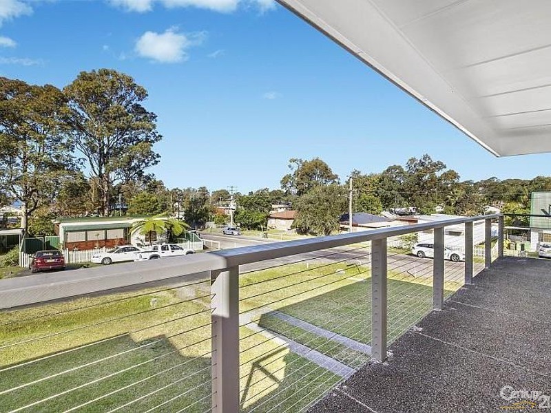 2 Grevillea Crescent, Berkeley Vale NSW 2261