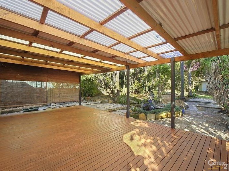 8 Narrawa Avenue, Erina NSW 2250