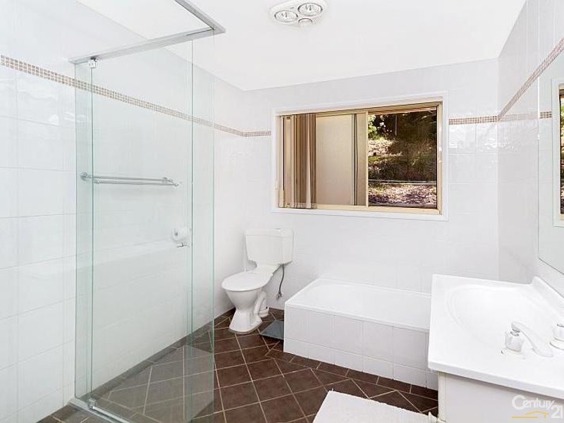 5 Nalkari Avenue, Wyoming NSW 2250