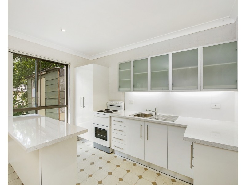 2/5 Palmgrove Place, North Avoca NSW 2260