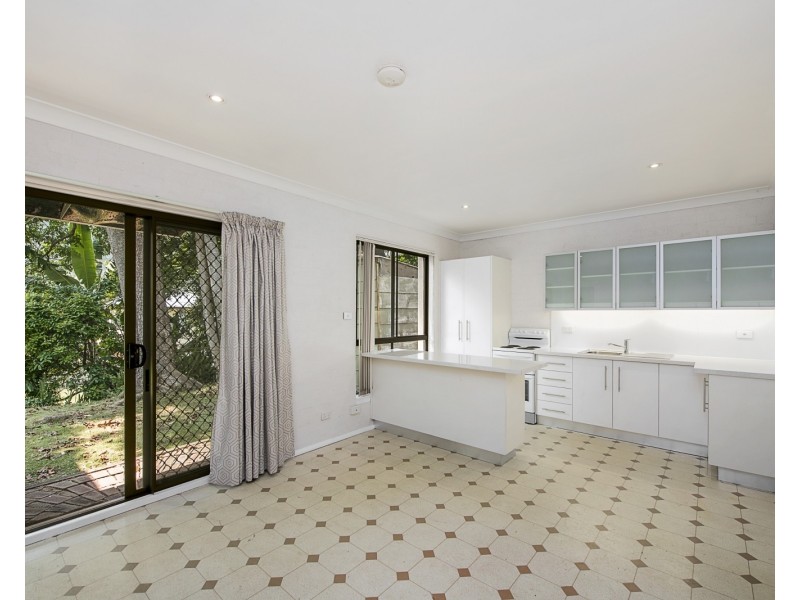 2/5 Palmgrove Place, North Avoca NSW 2260