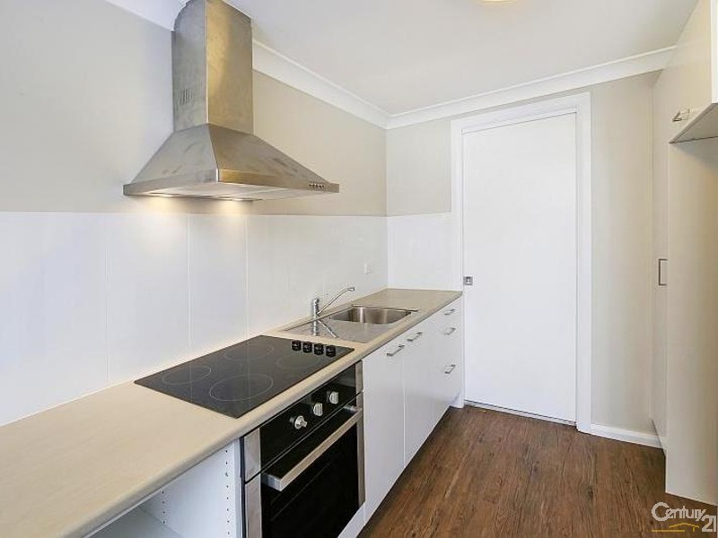 2A Grevillea Crescent, Berkeley Vale NSW 2261