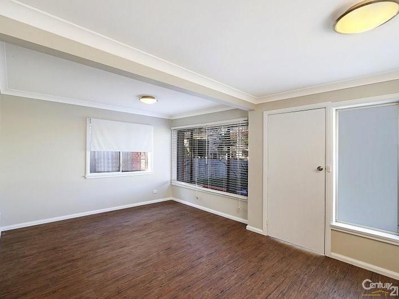 2A Grevillea Crescent, Berkeley Vale NSW 2261