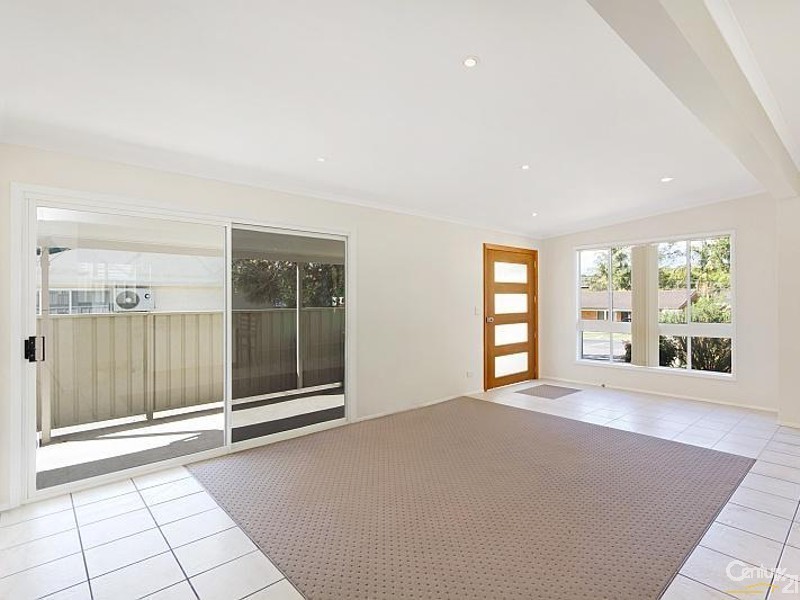 11 Lisarow Street, Lisarow NSW 2250