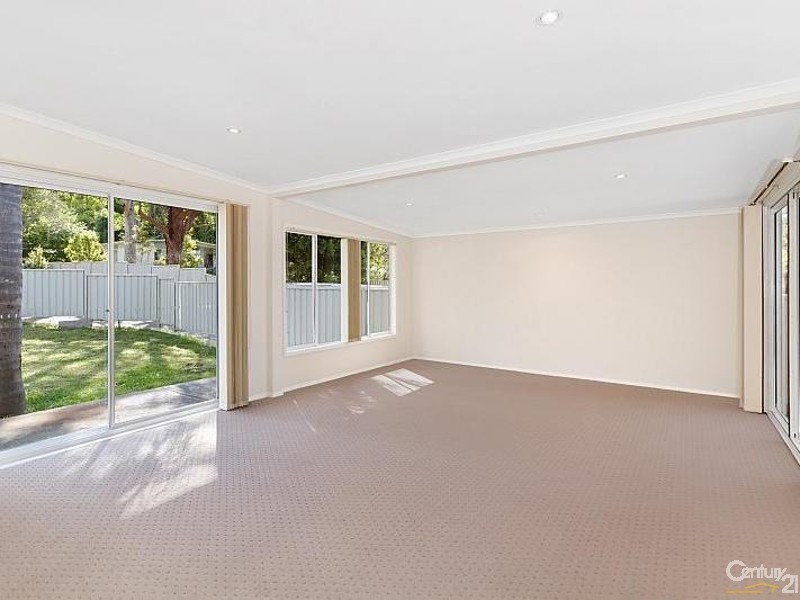11 Lisarow Street, Lisarow NSW 2250