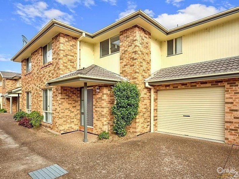 2/8 Russell Street, East Gosford NSW 2250