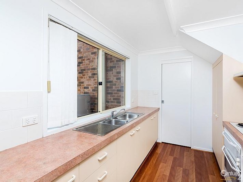 2/8 Russell Street, East Gosford NSW 2250