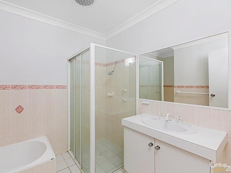 2/8 Russell Street, East Gosford NSW 2250