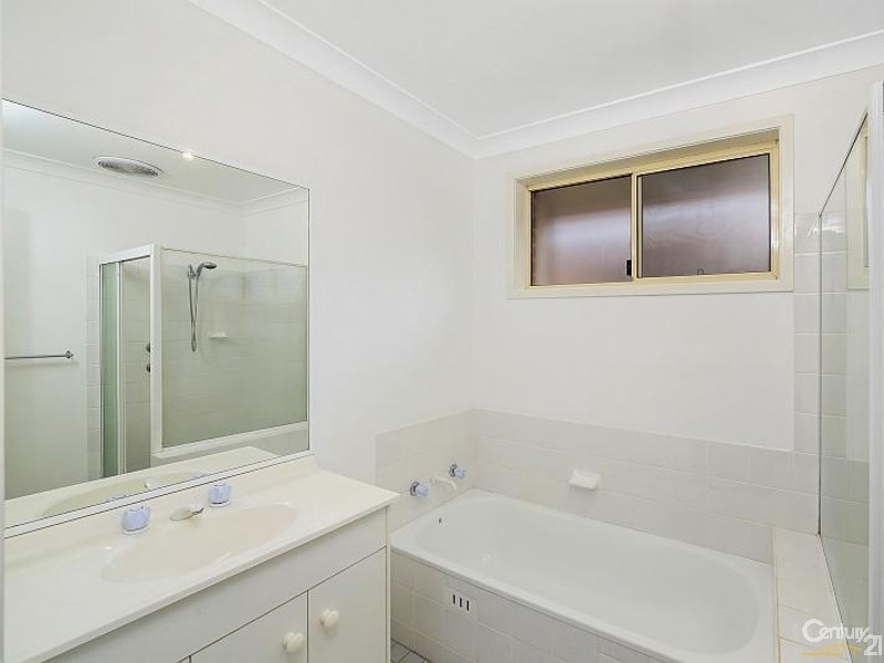 10a Woodview Avenue, Lisarow NSW 2250