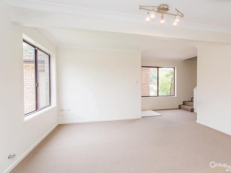 17 Rotherham Street, Bateau Bay NSW 2261