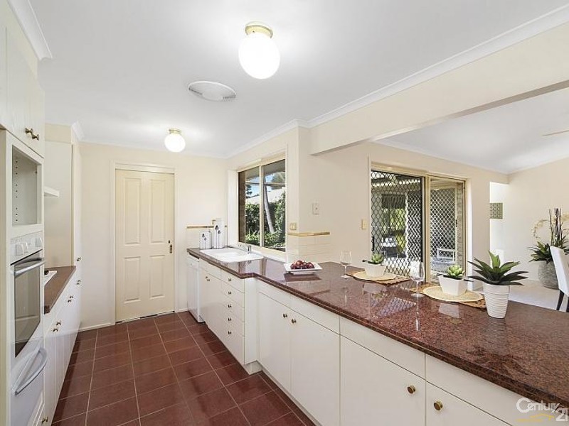 2  Greenvale Road, Green Point NSW 2251
