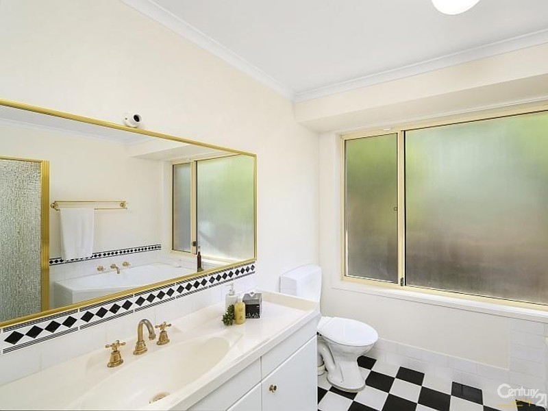 2  Greenvale Road, Green Point NSW 2251