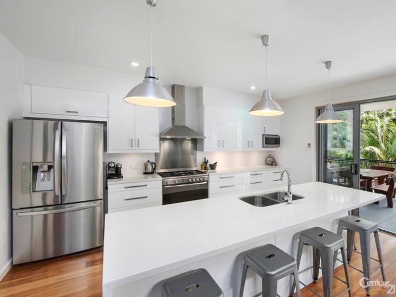 9 Duncan Road, North Avoca NSW 2260