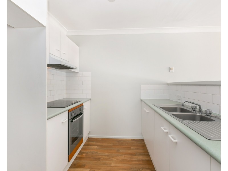 11B Castlereagh Crescent, Bateau Bay NSW 2261