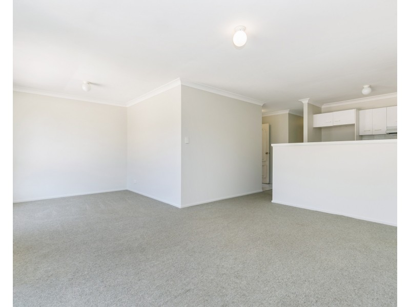 11B Castlereagh Crescent, Bateau Bay NSW 2261
