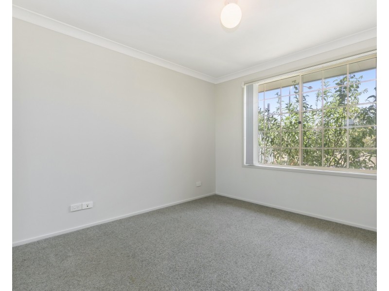 11B Castlereagh Crescent, Bateau Bay NSW 2261