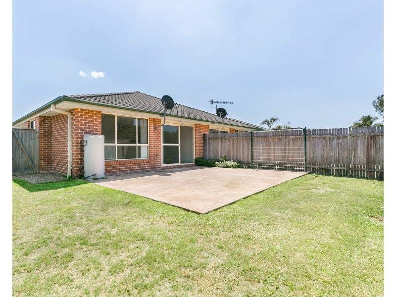 11B Castlereagh Crescent, Bateau Bay NSW 2261