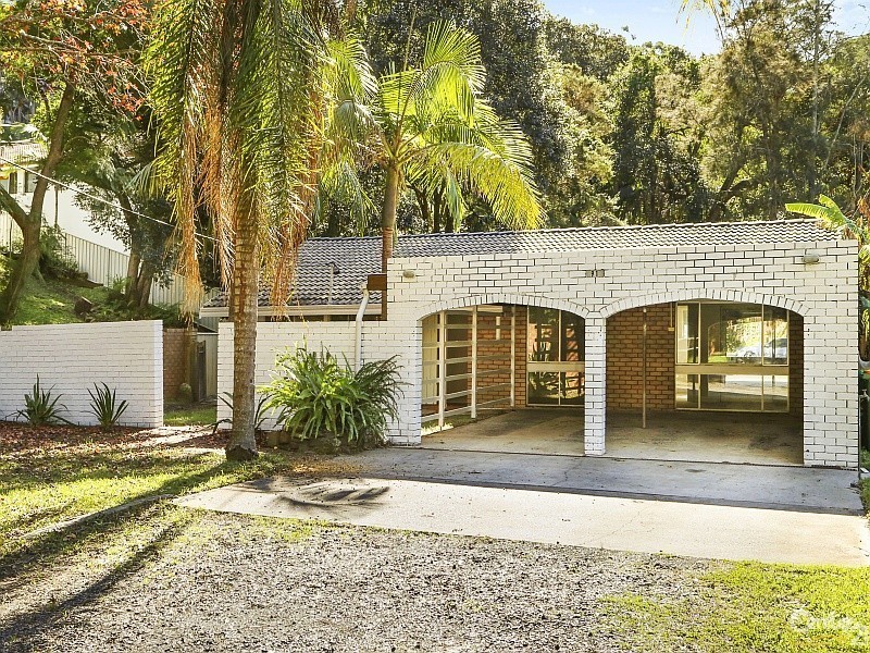 91 Lake Shore Drive, North Avoca NSW 2260