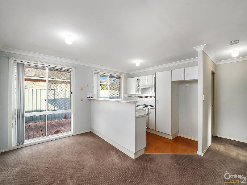 1/17 Gladys Manley Avenue, Kincumber NSW 2251