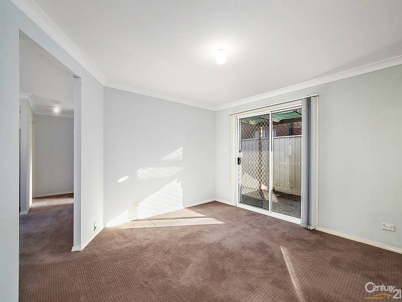 1/17 Gladys Manley Avenue, Kincumber NSW 2251