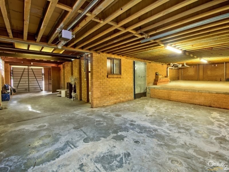 4  Tania Drive, Point Clare NSW 2250