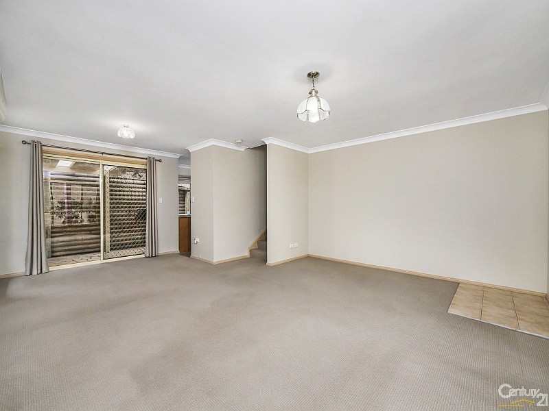 1/4 Gavenlock Road South, Tuggerah NSW 2259