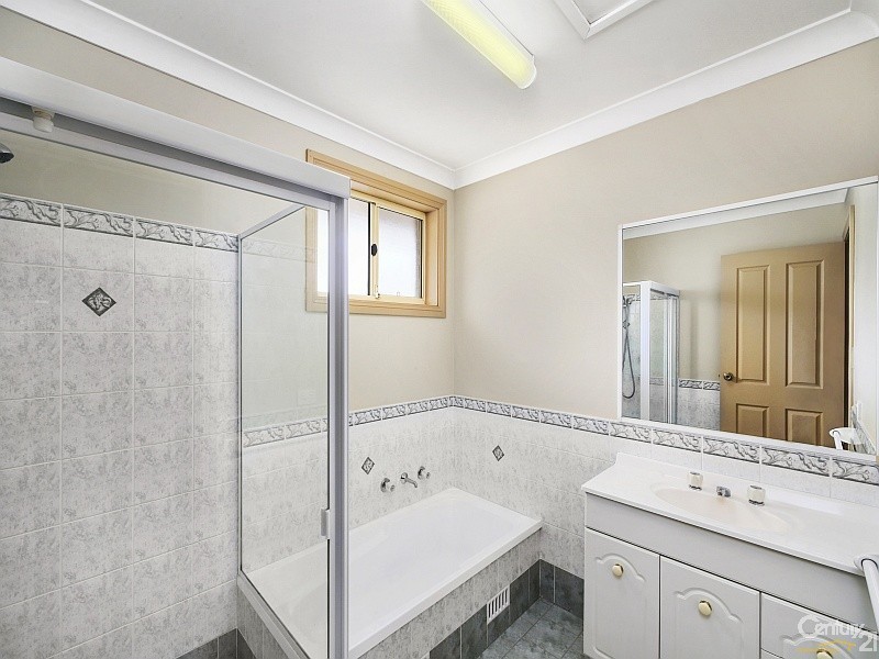 1/4 Gavenlock Road South, Tuggerah NSW 2259