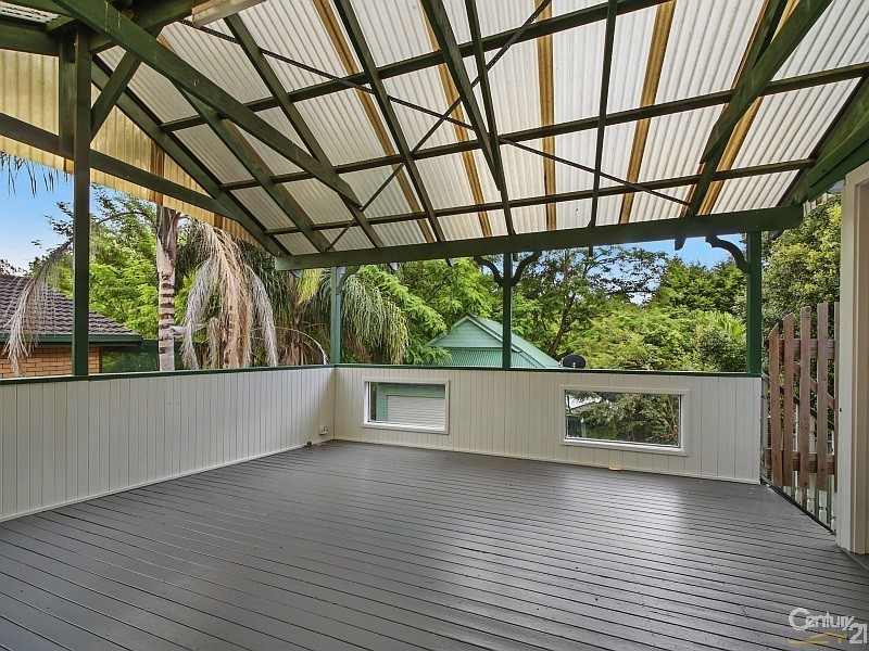 11 Narrawa Avenue, Erina NSW 2250