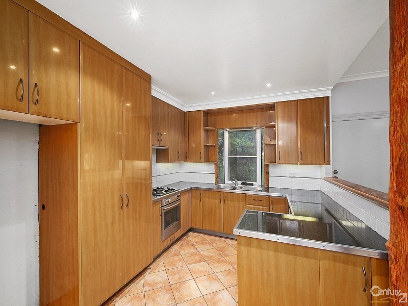 11 Narrawa Avenue, Erina NSW 2250