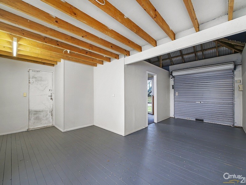 11 Narrawa Avenue, Erina NSW 2250
