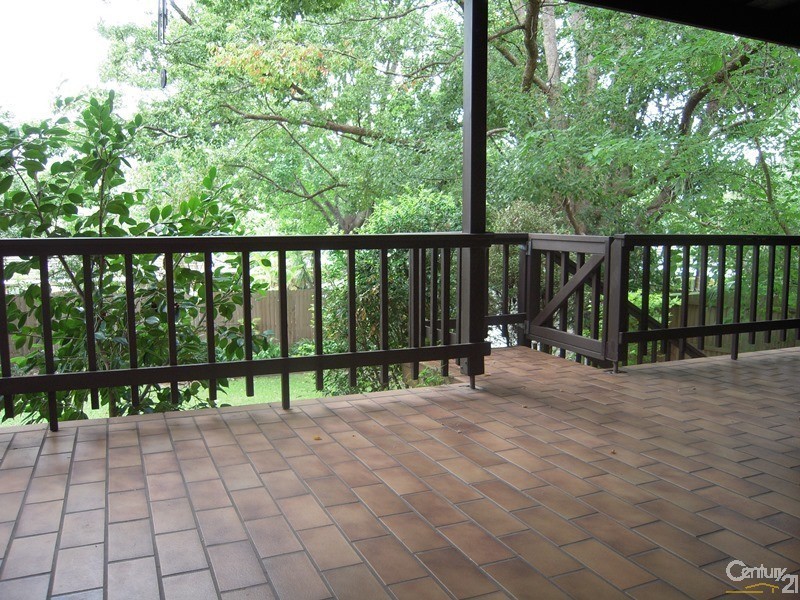 7 Rugby Close, Wyoming NSW 2250