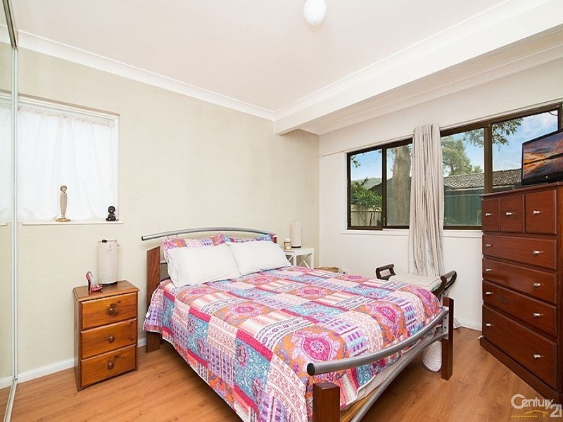 11 Kulara Avenue, West Gosford NSW 2250