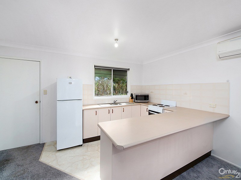 9  Peter Avenue, Forresters Beach NSW 2260