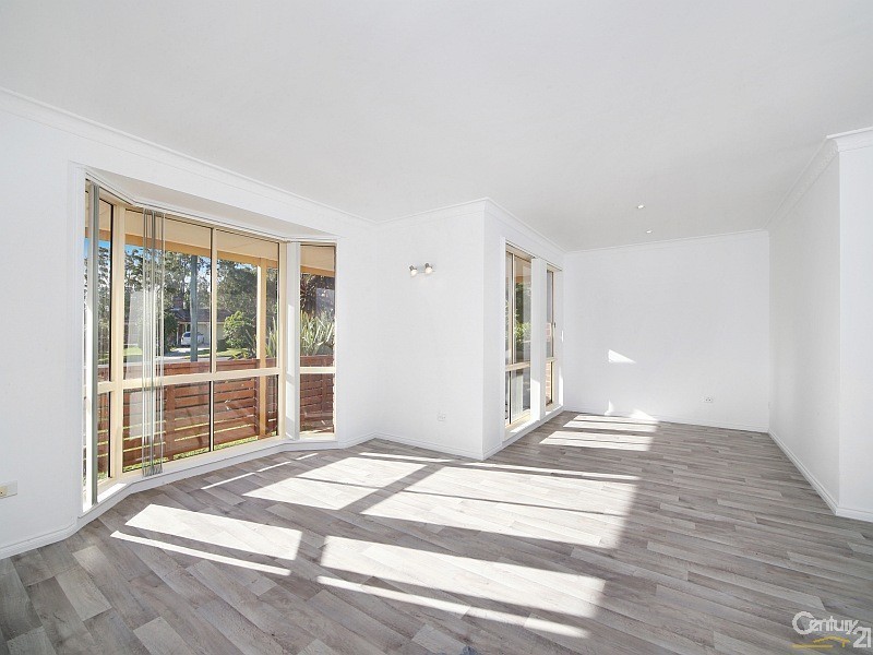 6 Oakwood Close, Forresters Beach NSW 2260