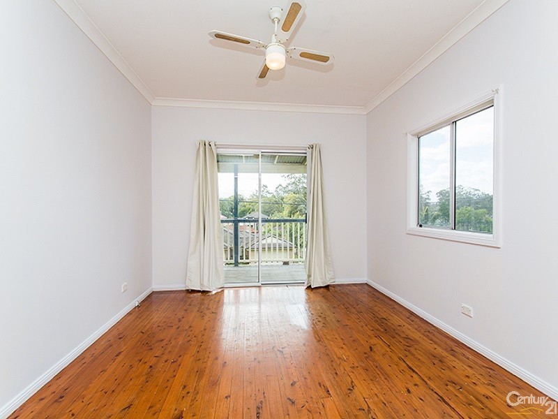 11 Dog Trap Road, Ourimbah NSW 2258