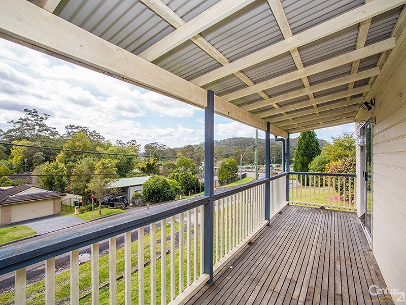 11 Dog Trap Road, Ourimbah NSW 2258