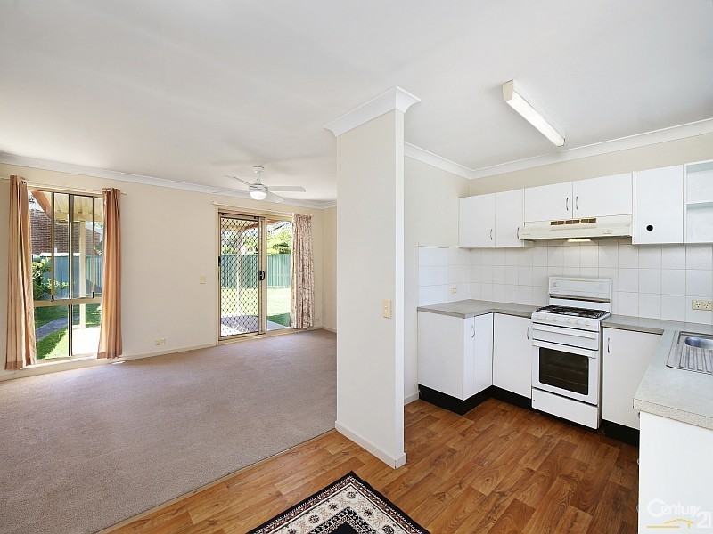 8 Gumleaf Close, Erina NSW 2250