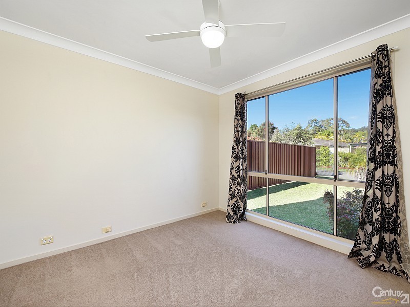 8 Gumleaf Close, Erina NSW 2250