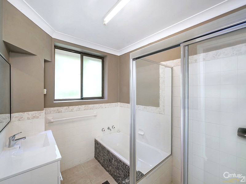 8/205 Albany Street, Point Frederick NSW 2250