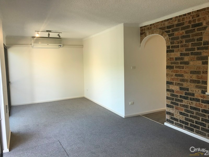 2/20 Russell Street, East Gosford NSW 2250