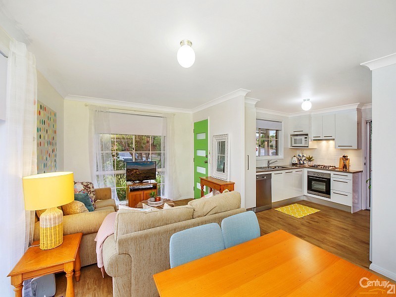 1/1 White Cedar Close, Green Point NSW 2251