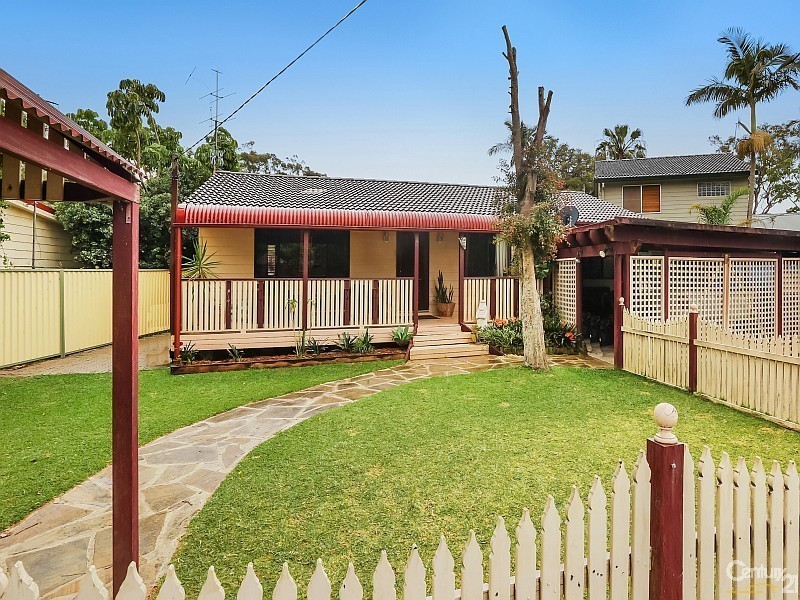 4 Brenda Crescent, Tumbi Umbi NSW 2261