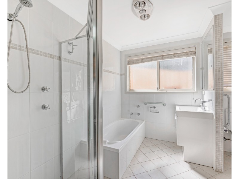 1/13 Maas Parade, Forresters Beach NSW 2260
