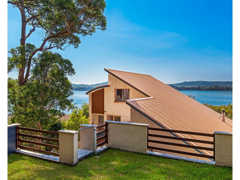 71 Broadwater Drive, Saratoga NSW 2251
