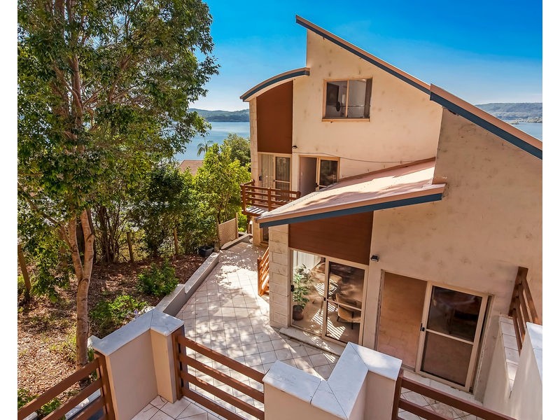 71 Broadwater Drive, Saratoga NSW 2251